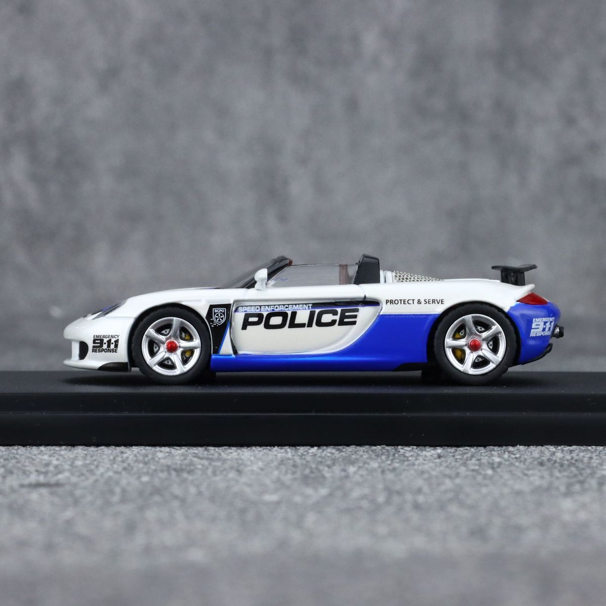 funny model 1/64 Diecast Model Car Porsche Carrera GT police car (from LAPD MODELS)