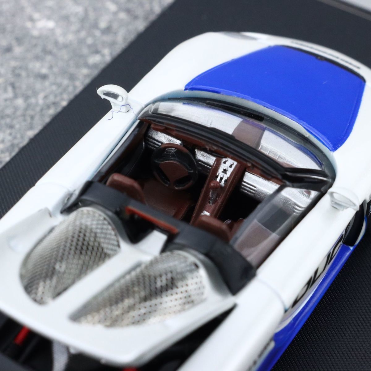 funny model 1/64 Diecast Model Car Porsche Carrera GT police car (from LAPD MODELS)